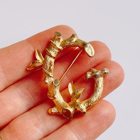 VTG Signed Sarah Coventry Brooch Twig Leaf Mid Century Gold Tone Jewelry - Picture 2 of 10